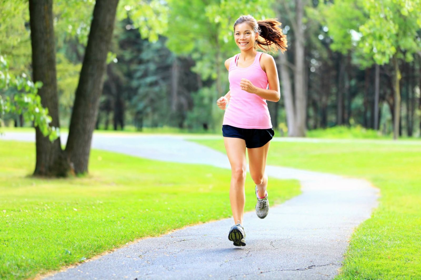 Chia sẻ những cách chạy bộ giúp giảm cân hiệu quả và nhanh chóng